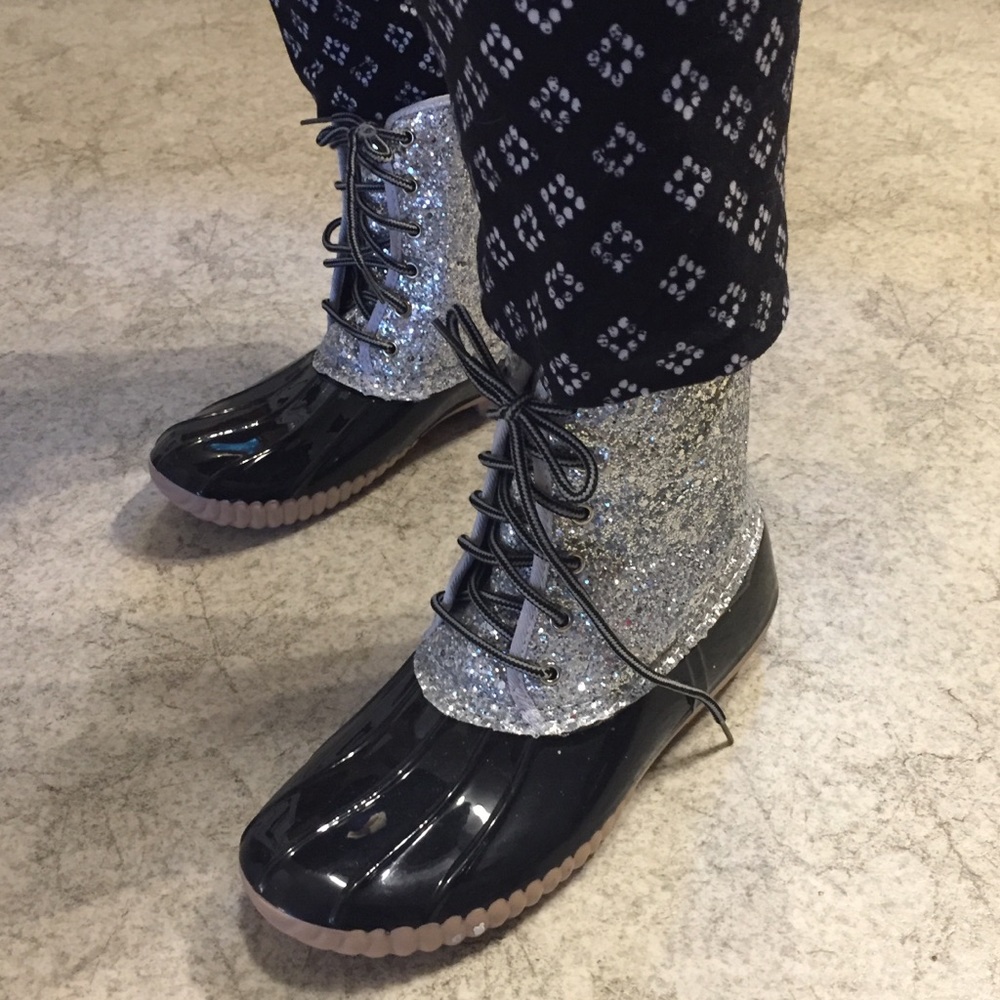 XSOLDX Glitter Duck Boots - Picture 5 of 12